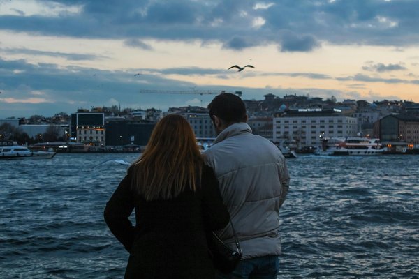 Unmissable features to look for in a cornwall holiday rental for an epic art festival adventure